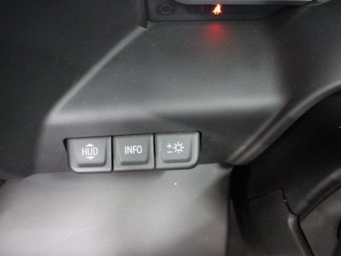Used 2025 GMC Sierra 2500 AT4X AWD/4WD image 33