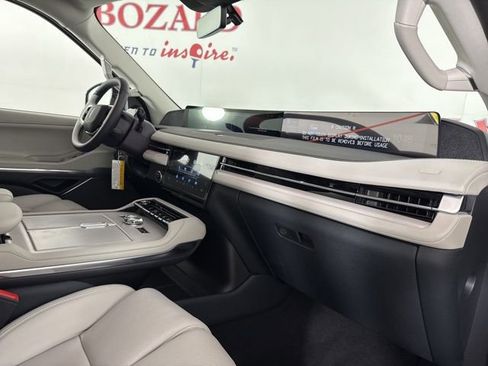 New 2025 Lincoln Navigator Reserve image 20