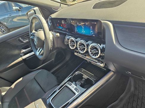 Used 2026 Mercedes-Benz GLA 35 AMG 4MATIC image 11