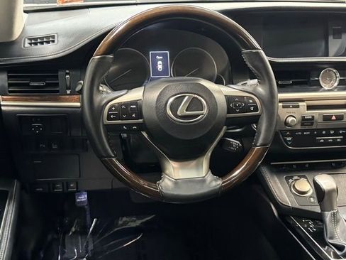 Used 2016 Lexus ES 350 w/ Navigation System Package FWD image 8