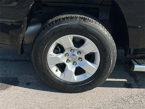 Used 2021 RAM 1500 Big Horn image 42