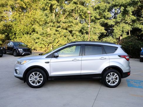 Used 2018 Ford Escape SE AWD/4WD image 4