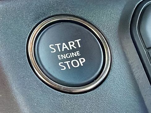 New 2026 Land Rover Defender 90 V8 AWD/4WD image 35