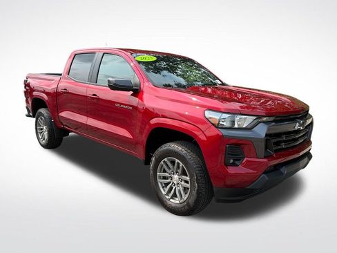 Used 2023 Chevrolet Colorado LT w/ LT Convenience Package II AWD/4WD image 8