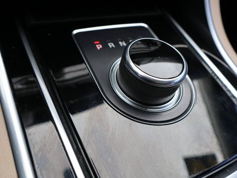 Used 2018 Jaguar XE Prestige RWD image 25