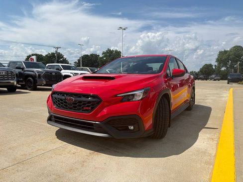 Used 2025 Subaru WRX Premium AWD/4WD image 2