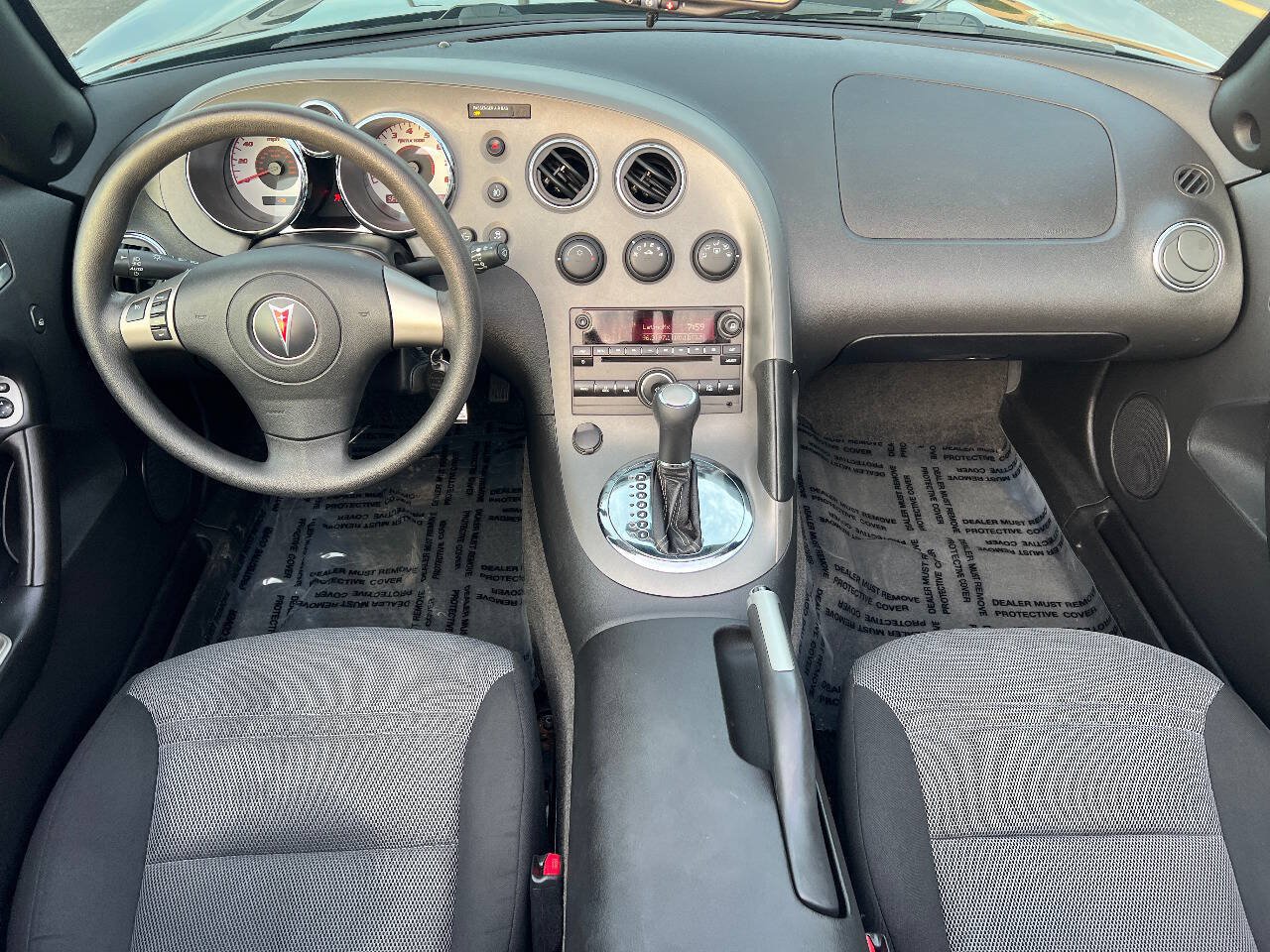 Used 2009 Pontiac Solstice Convertible w/ Preferred Package RWD image 29
