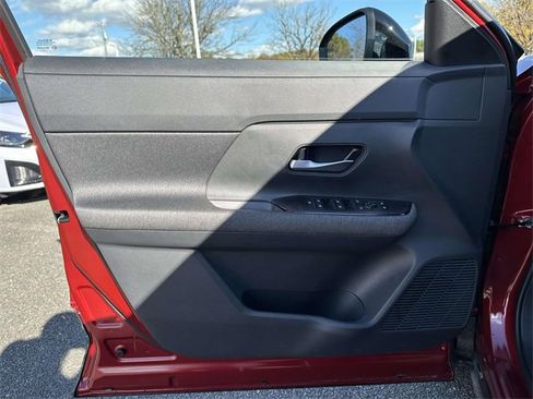 New 2026 Nissan Kicks SV image 14