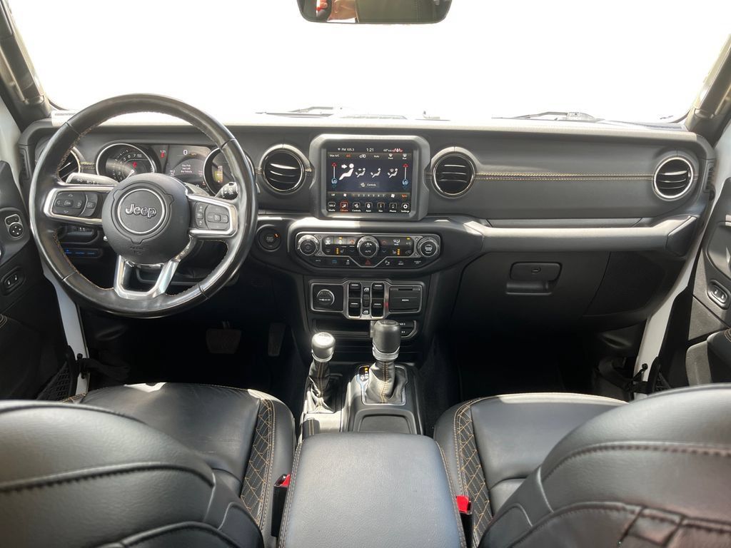 Used 2022 Jeep Wrangler Unlimited Sahara AWD/4WD image 10