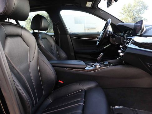 Used 2019 BMW 530e w/ Convenience Package RWD image 27