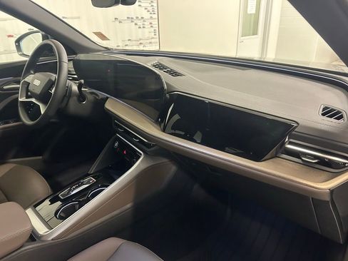 Used 2025 Audi Q5 Premium w/ Convenience Package image 22