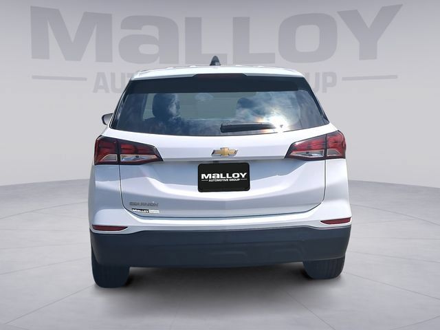 Used 2023 Chevrolet Equinox LS FWD image 4