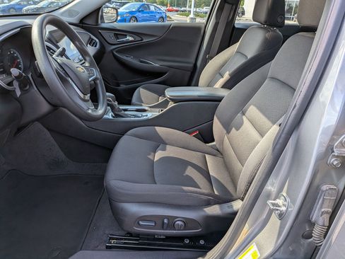 Used 2024 Chevrolet Malibu LT FWD image 13