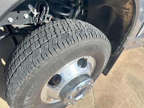 Certified 2024 Ford F350 Lariat w/ Lariat Ultimate Package image 39