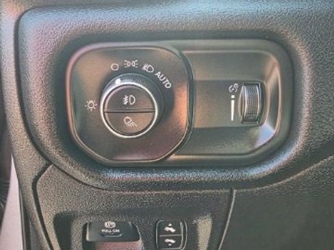 Used 2022 RAM 1500 Big Horn image 50