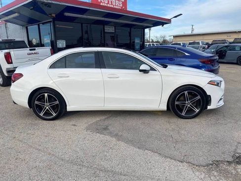 Used 2019 Mercedes-Benz A 220 4MATIC image 4