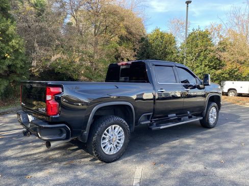 Used 2023 Chevrolet Silverado 3500 High Country image 9