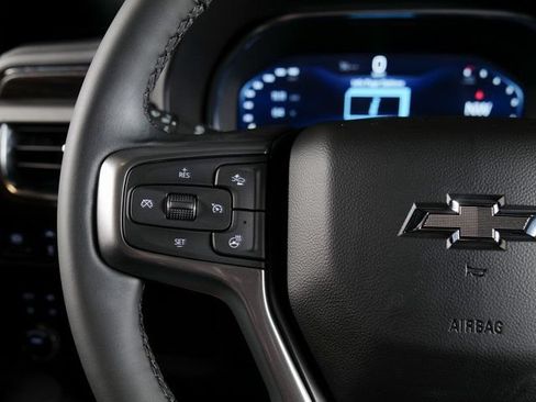 Used 2024 Chevrolet Tahoe Z71 w/ Luxury Package AWD/4WD image 19