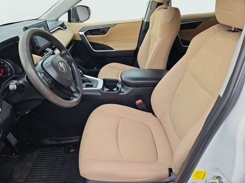 Used 2019 Toyota RAV4 LE w/ All Weather Liner Package AWD/4WD image 26
