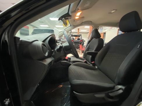 Used 2022 Nissan Kicks S FWD image 17