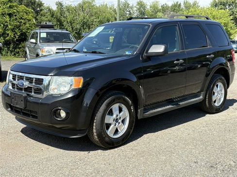 Used 2011 Ford Escape XLT w/ 201A Rapid Spec Order Code AWD/4WD image 1