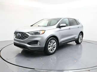 Used 2024 Ford Edge Titanium video 3
