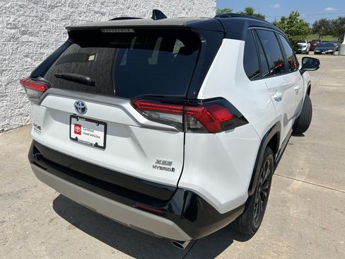 Certified 2023 Toyota RAV4 XSE AWD/4WD image 6