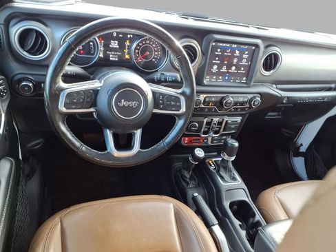 Used 2020 Jeep Wrangler Unlimited Rubicon image 2