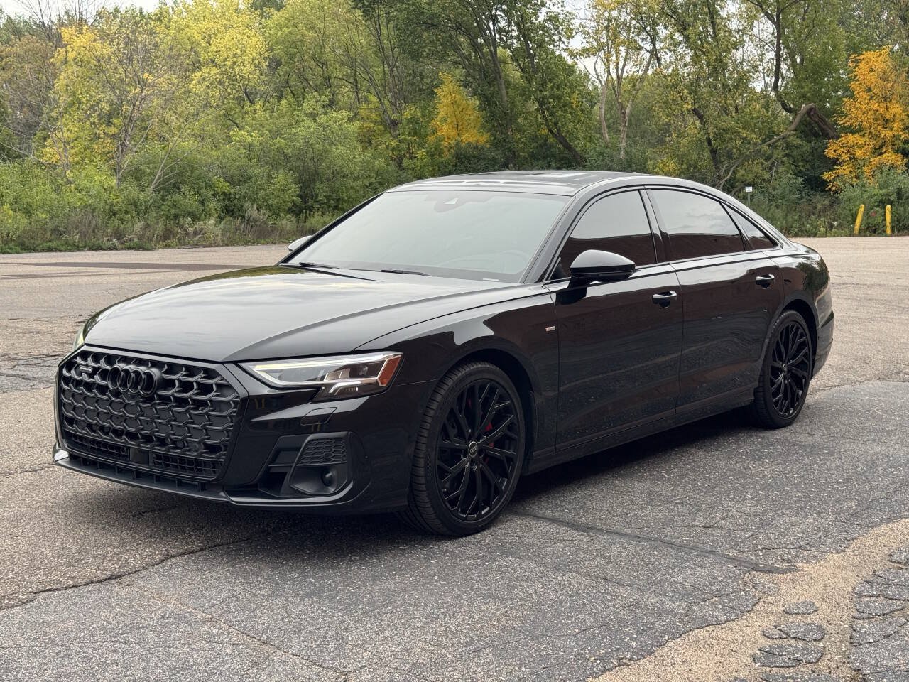 Used 2022 Audi A8 L 3.0T w/ Executive Package AWD/4WD image 3