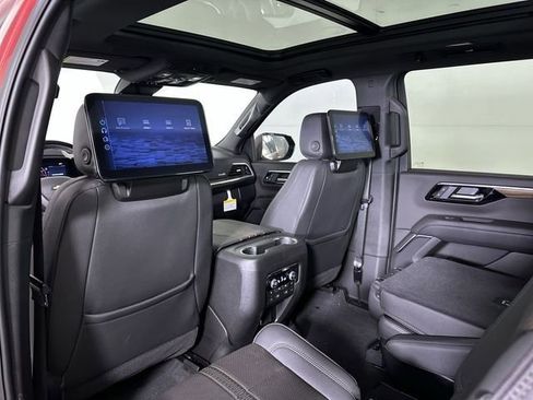 New 2025 Chevrolet Suburban High Country AWD/4WD image 22