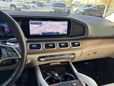 Used 2024 Mercedes-Benz GLE 350 4MATIC image 29