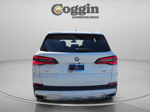 Used 2022 BMW X5 xDrive45e image 5