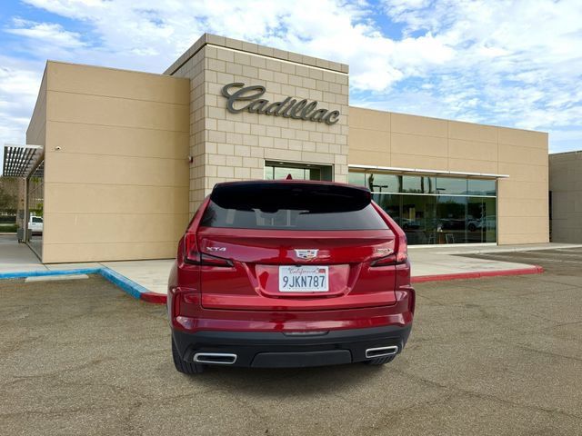 Certified 2024 Cadillac XT4 Premium Luxury w/ Technology Package FWD image 7