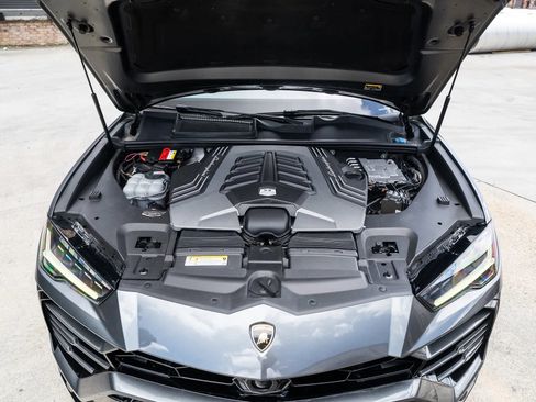 Used 2020 Lamborghini Urus AWD/4WD image 17