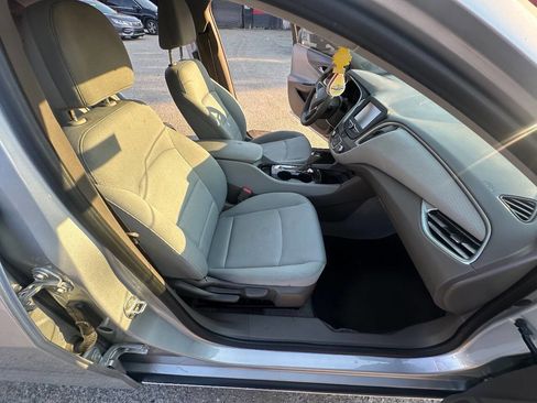 Used 2017 Chevrolet Malibu LS image 13