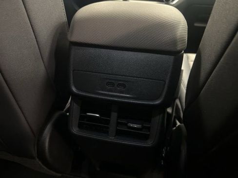 New 2026 Chevrolet Equinox LT w/ Convenience Package II AWD/4WD image 23