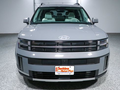 Used 2025 Hyundai Santa Fe Limited FWD image 4