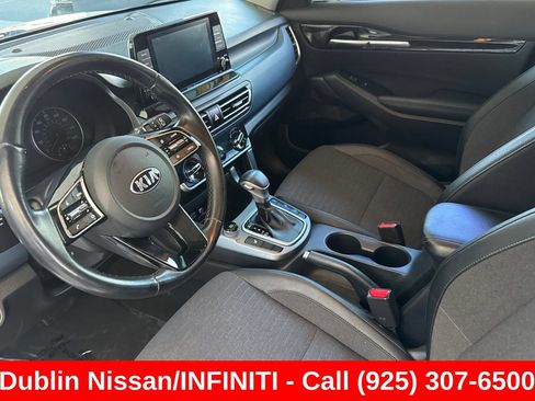 Used 2021 Kia Seltos S AWD/4WD image 10