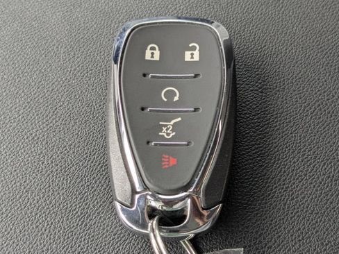 Used 2023 Chevrolet Equinox LT FWD image 38