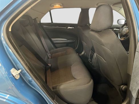 Used 2023 Chrysler 300 Touring image 25