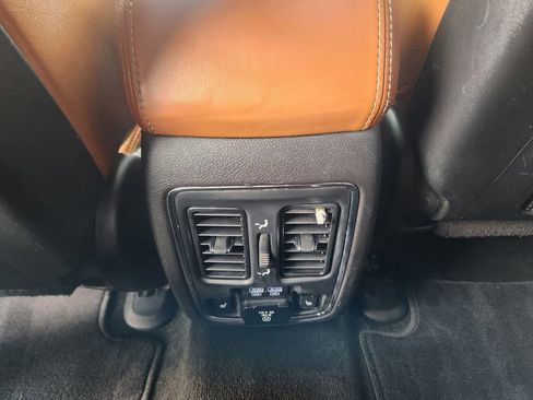 Used 2015 Jeep Grand Cherokee SRT w/ Trailer Tow Group IV image 11