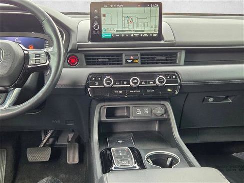 Used 2024 Honda Pilot Elite image 15