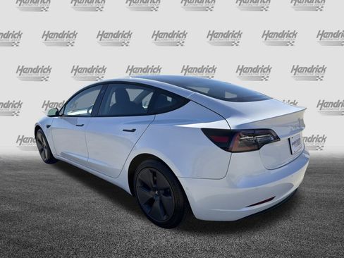 Used 2021 Tesla Model 3 Standard Range Plus image 8