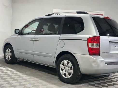 Used 2009 Kia Sedona image 7