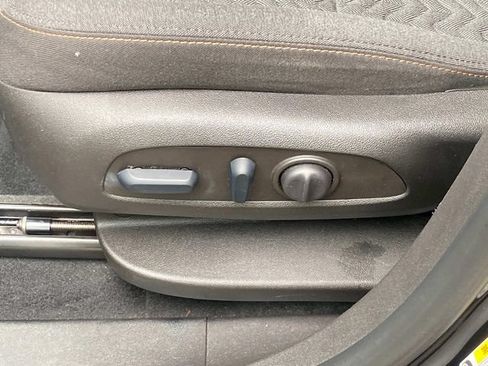 Used 2022 Chevrolet Equinox LT AWD/4WD image 15