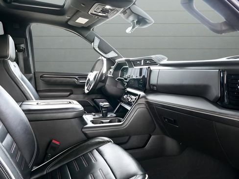 Used 2022 GMC Sierra 1500 AT4X image 57