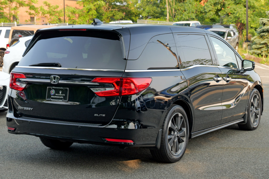 Used 2023 Honda Odyssey Elite image 7