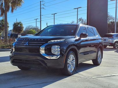 Used 2024 Mitsubishi Outlander ES