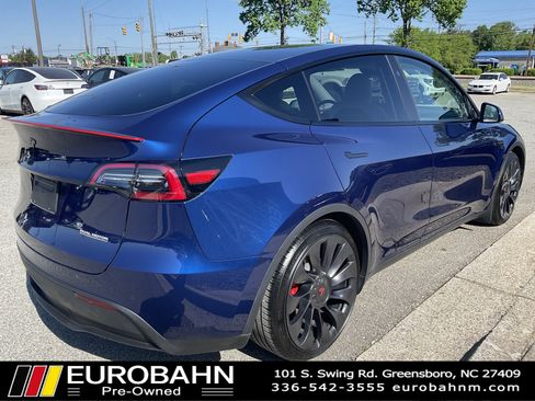 Used 2024 Tesla Model Y Performance image 30