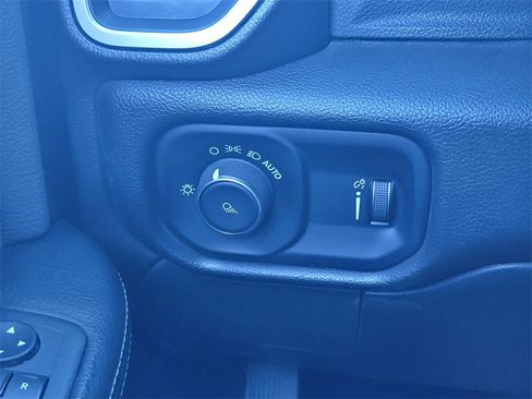 Used 2022 RAM 2500 Big Horn image 34